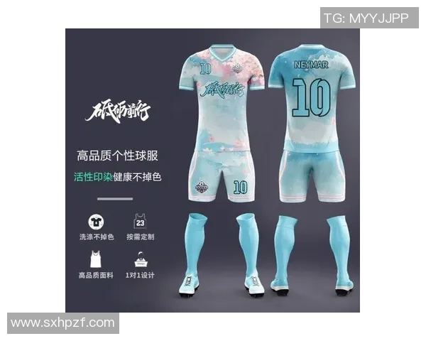 全是足球明星的潮流服饰让你瞬间变身球场焦点